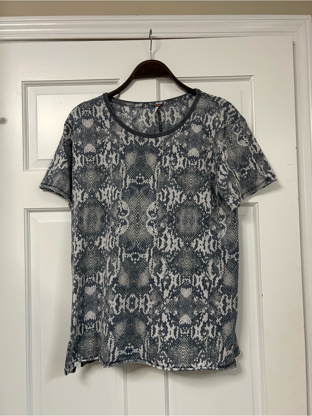 Free People Short Sleeve Snake-Print Tee in Gray and White